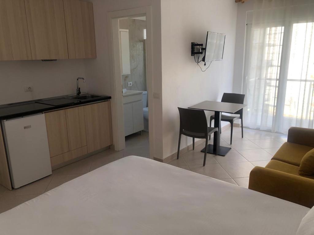 Hotel Mario, Shengjin Bagian luar foto
